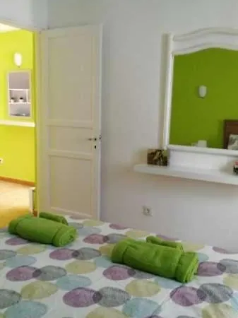 Apartman Sleeps 4 Pool Wifi T691569